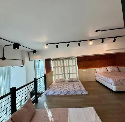 Appartement Spacious Loft Type Unit In *