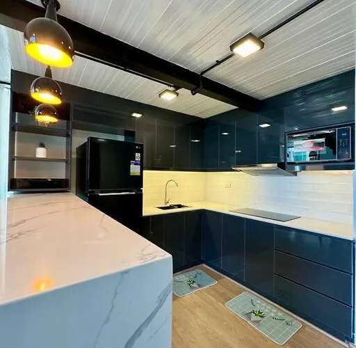 Spacious Loft Type Unit In Appartement